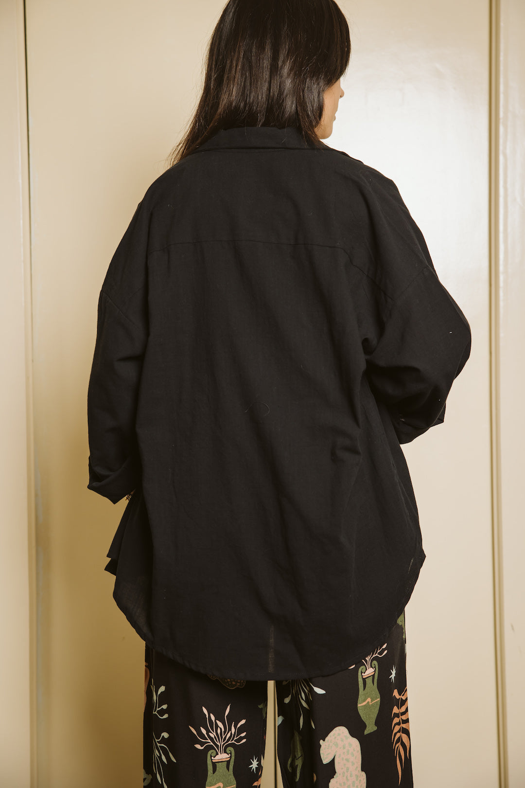 Image of Black Breeze On Through Linen Shirt